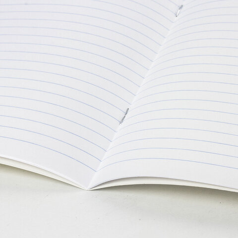 Тетрадь 18л. BRAUBERG КЛАССИКА NEW линия, обложка картон, СИНЯЯ, 107781