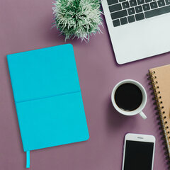 Блокнот А5 (148&times;218 мм), BRAUBERG &laquo;Metropolis X&raquo;, под кожу, 80 л., резинка, клетка, бирюзовый, 111035