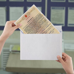 Конверты С4 (229&times;324 мм), отрывная лента, внутренняя запечатка, 90 г/<wbr/>м<sup>2</sup>, КОМПЛЕКТ 50 шт., BRAUBERG, 112179