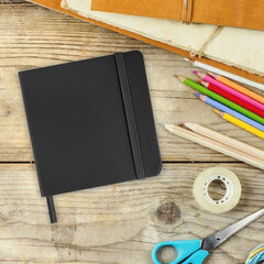 Скетчбук, белая бумага 140 г/<wbr/>м<sup>2</sup> 120&times;120 мм, 80 л., КОЖЗАМ, резинка, BRAUBERG ART CLASSIC, черный, 113181