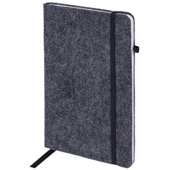 Блокнот А5 138&times;213 мм BRAUBERG &laquo;Voylok&raquo;, войлок, резинка, держатель, 80 л., клетка, черный, 117134