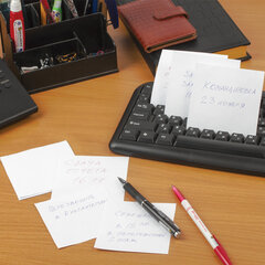 Блок для записей BRAUBERG, проклеенный, куб 8&times;8&times;4, белый, белизна 90-92%, 121543