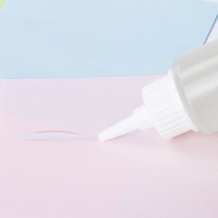 Клей канцелярский силикатный BRAUBERG &laquo;Classic&raquo; (для бумаги, картона) 110 г, 224599