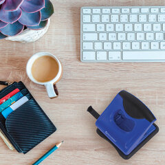 Дырокол BRAUBERG &laquo;JET PRO&raquo;, до 30 листов, сине-черный, 228600