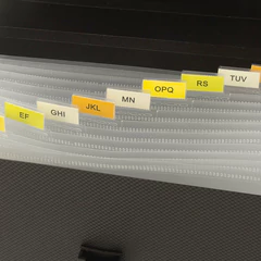 Папка для бумаг и документов с замком и 13 отделениями BRAUBERG &laquo;HIT&raquo;, А4, пластик, черная, 229572