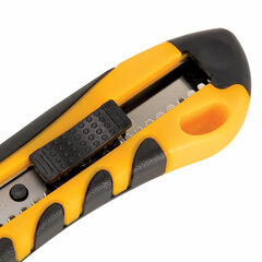 Нож канцелярский 18 мм BRAUBERG &laquo;Universal&raquo;, 3 лезвия в комплекте, автофиксатор, резиновые вставки, 230920