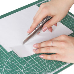 Коврик (мат) для резки BRAUBERG, 3-слойный, А4 (300&times;220 мм), двусторонний, толщина 3 мм, зеленый, 236905