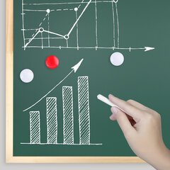 Доска для мела магнитная 50&times;70 см, зеленая, деревянная рамка, BRAUBERG &laquo;Wood&raquo;, 238799