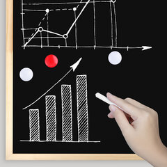 Доска для мела магнитная 50&times;70 см, черная, деревянная рамка, BRAUBERG &laquo;Wood&raquo;, 238803