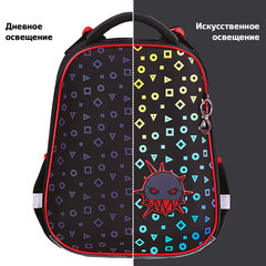 Ранец BRAUBERG LUMINOUS, 2 отделения, с брелоком, "Danger", СВЕТЯЩИЙСЯ РИСУНОК, 38х29х16 см, 272069