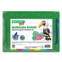 Доска для лепки А4, 280&times;200 мм, BRAUBERG KIDS, зеленая, 7 отделений для пластилина, 2 стека, 274258