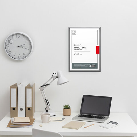 Рамка 21х30 см небьющаяся, багет 8 мм, МЕТАЛЛ, BRAUBERG "Blade", серебристая, 391385