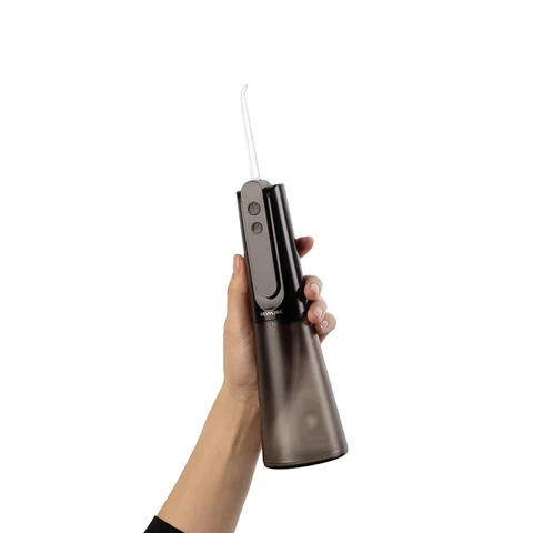 Ирригатор для полости рта REVYLINE RL 670, емкость резервуара 0,27 л, 2 насадки, черный, 9102 - фото 5