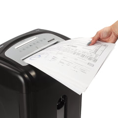 Уничтожитель (шредер) BRAUBERG S18-S, БЕСШУМНЫЙ, 2 уровень секретности, полоски 6 мм, 18 листов, корзина 28 литров, 530961