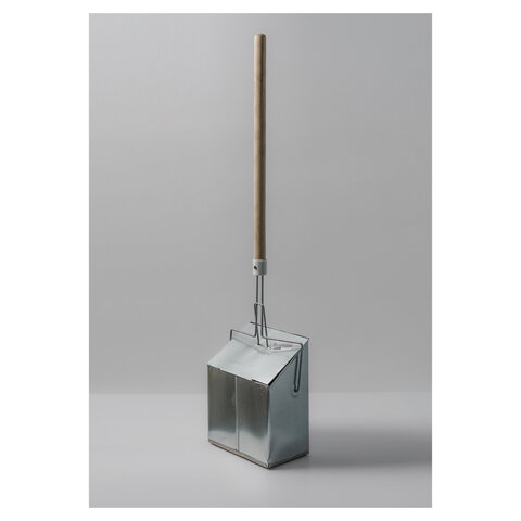 Совок для мусора металлический, с крышкой-ловушкой, 24х29 см, с деревянной ручкой 75 см