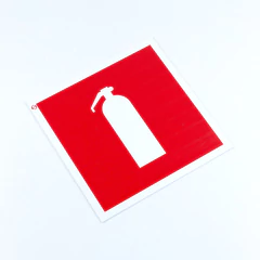 Знак пожарной безопасности &laquo;Огнетушитель&raquo;, 200&times;200&times;2 мм, КОМПЛЕКТ 3 штуки, пластик, F04