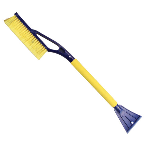 Щетка со скребком для снега автомобильная 69см, мягкая щетина, Goodyear, WB-03